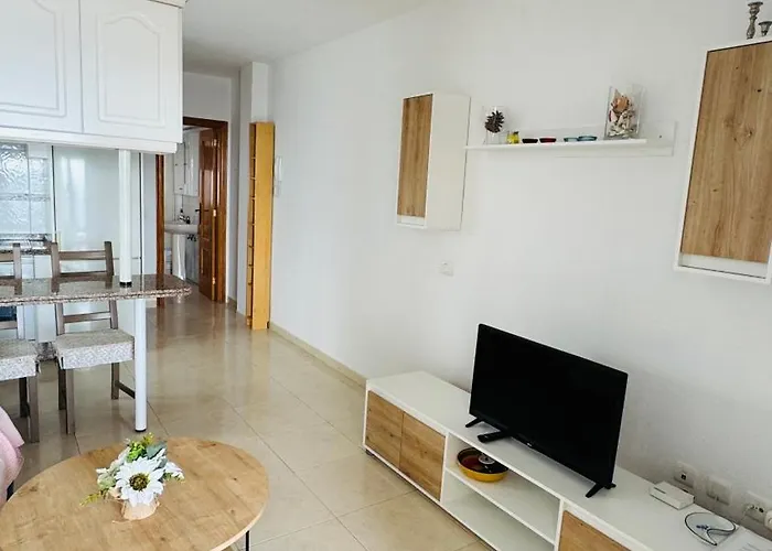 Cosy With Sea View En El Centro Cristianos شقة